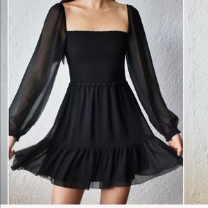 NWOT Aritzia Wilfrid tempest dress in black size medium